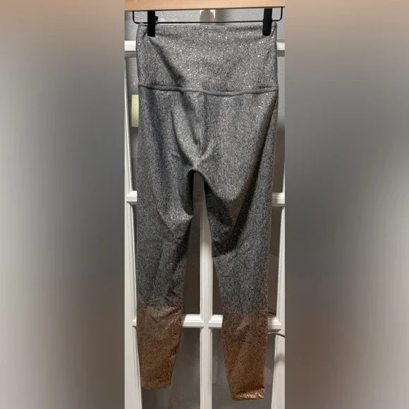 Beyond Yoga Alloy Ombre Sparkle High Waisted Midi Legging - Picture 10 of 14